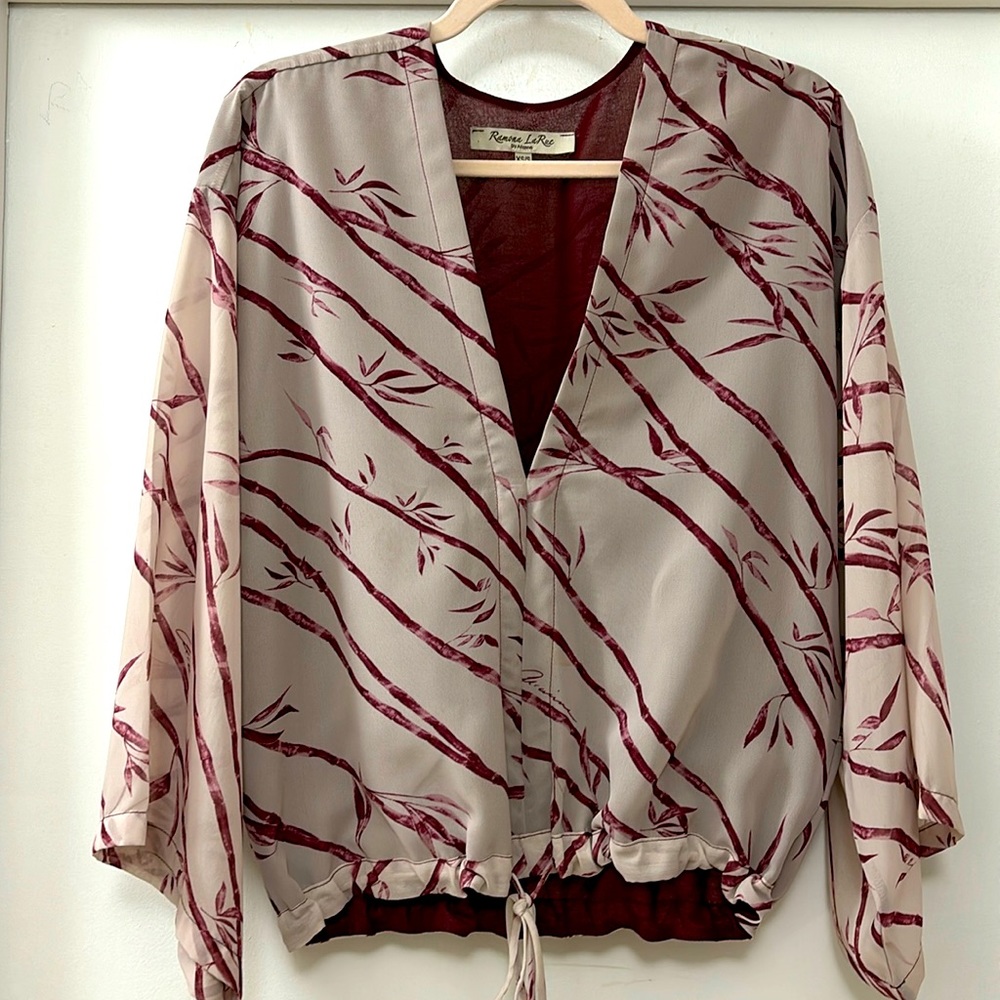 Ramona La Rue by Arianne, Kimono bamboo print size XS/S blouse.